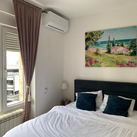 City Center Crown Apartment Belgrado Buitenkant foto