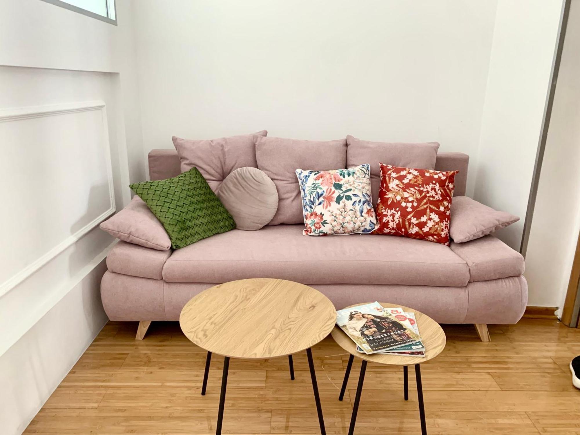City Center Crown Apartment Belgrado Buitenkant foto