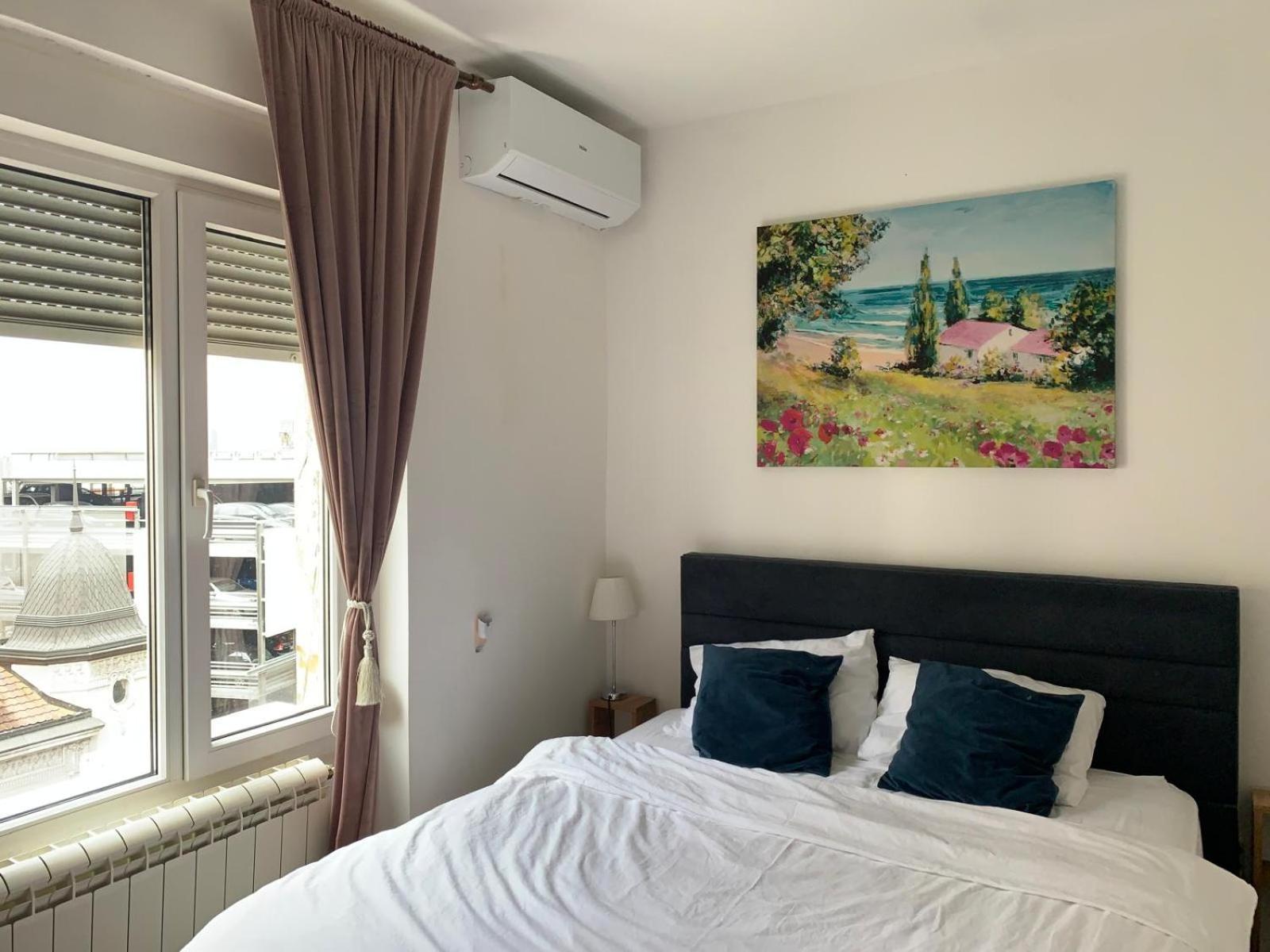 City Center Crown Apartment Belgrado Buitenkant foto