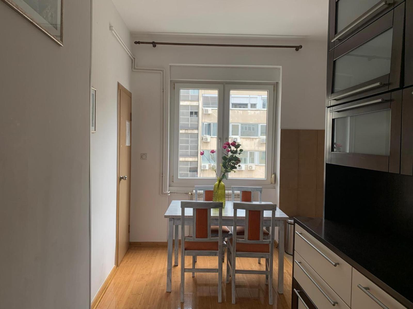 City Center Crown Apartment Belgrado Buitenkant foto